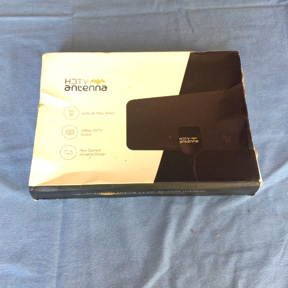 HDTV antenna 📡 - Picture 1 of 8